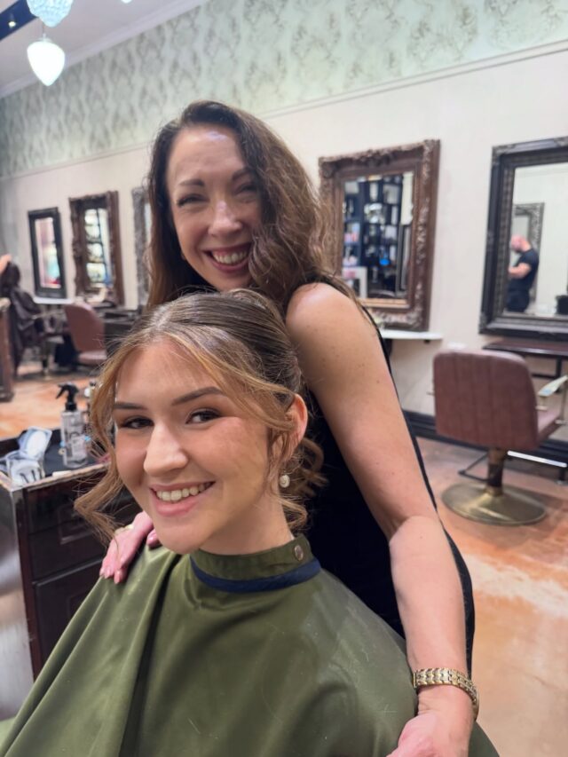 Styled pony ready for our clients event.

📍 Castle Towers, Castle Hill

#CastleHillHairdresser #EventStlying #SanctuaryForHair #HillsDistrictHair #LuxuryHairSalon